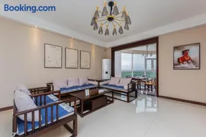 Image of Locals Apartment House 01