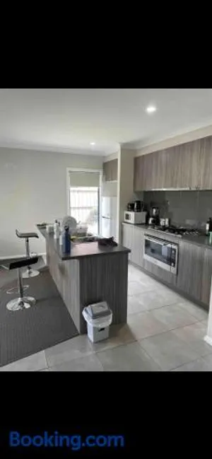 Image of Cosy Room with lock and work area