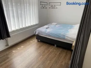 Image of HaagsHuisje- eigen appartement, dichtbij alles, stijlvol