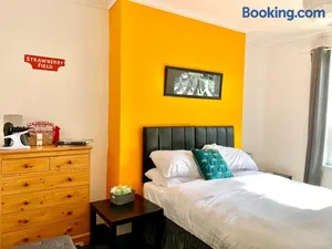 Image of Merseybeat Short stays