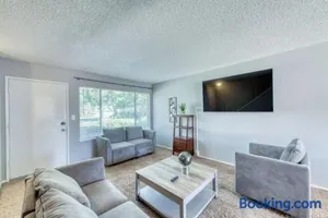 Image of Lovely 2 bedroom Condo in Quiet Location