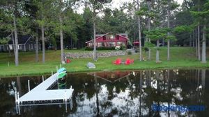 Image of Redwood Retreat by the Lake