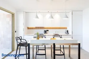 Image of Center Bay Luxueux appartement avec vue mer 6 eme etage