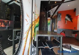 Image of APARTMENT NATURIST CAP CARBONE