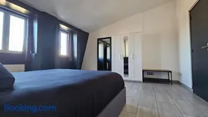 Image of Grey And White Duplex