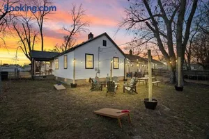 Image of Urban Oasis centrally located near downtown!