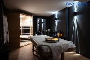 Image of Hédoné Suite de luxe et Spa privatif