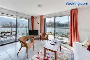 Image of Origami - T3 new & cozy 2 steps from the center of Annecy with WiFi &