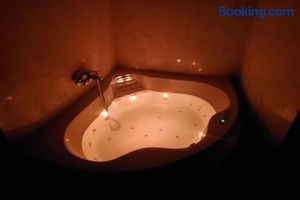 Image of L'IDYLLE - Studio Cocooning avec Jacuzzi