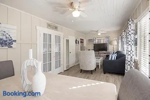 Image of 118 Emerald Ave A & B