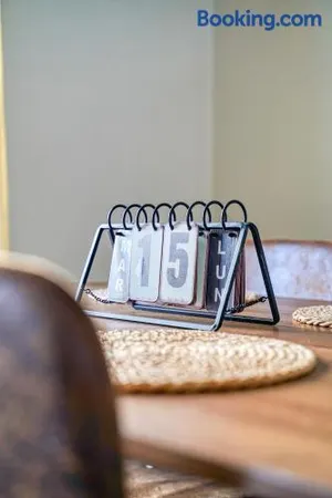 Image of La Suite Frenchie 88