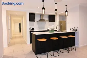 Image of New Spacious 4 Bedroom Retreat fully air conditioned in Loganholme