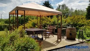 Image of Les Glycines