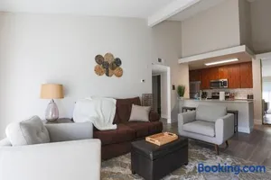Image of Oceanside Beach style King & 2 queen beds