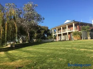 Image of Lake Boga Waterfront