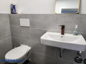 Image of TheSuites Frankfurt-Airport - Studio Room - Private WC, Shared Bathroom