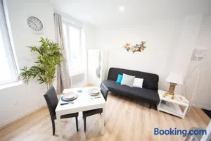Image of IVOIRIA !!! SUBLIME Studio HOME STAGING AU CENTRE VILLE !!!