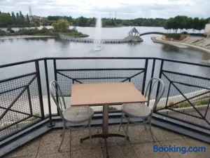 Image of VUE EXCEPTIONNELLE SUR LE LAC