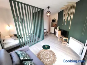 Image of LE GUILHEMéRY - Canal du Midi - Free Parking