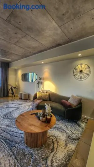 Image of Penthouse-level Waterfront Apartment