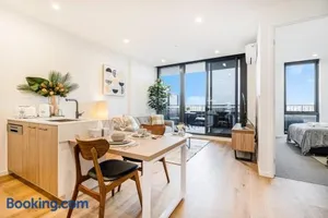 Image of Airy 1BR Ivanhoe apt with Balcony & FREE parking#SP05