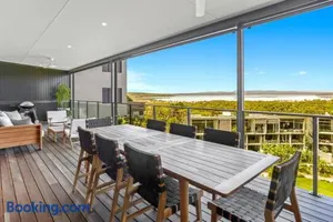 Image of Luxury Holiday Living, Noosa Heads