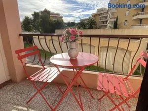 Image of Appartement 3 pièces, 6 couchages, parking, proche plage et commerces, Fréjus - FR-1-226A-152