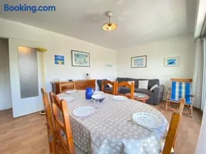 Image of Appartement lumineux 3 pièces, 5 couchages, centre de La Baule, proche plage avec parking et ascenseur - FR-1-245-6