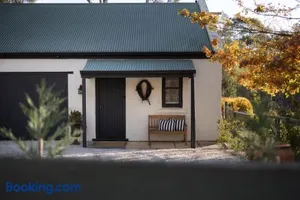 Image of St Helen's Cottages