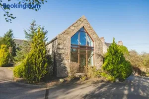 Image of Stunning Country House - Cinema, Games Room & Hot Tub