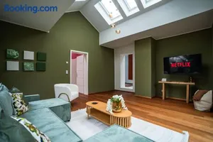 Image of Designhaus - WHIRLPOOL - TERRASSE - GARAGE - 10 PERSONEN - AUFZUG - KÜCHE - FAMILIENFREUNDLICH - WIFI - NETFLIX