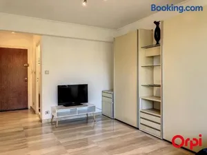 Image of Studio avec terrasse, piscine et parking à Menton - FR-1-647-36