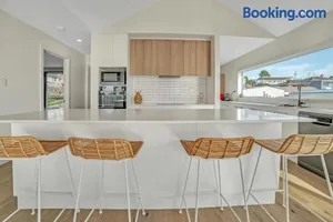 Image of Beach House on Bentley