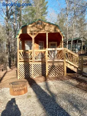 Image of Charming 1 BR Compact Cabin