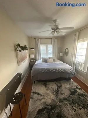 Image of Beautiful Private Room With King Size Bed in Downtown Orlando