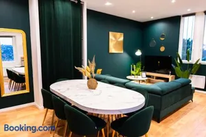 Image of Grand loft familial 4 chambres avec parking privé