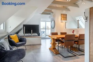 Image of Die Zimmerei 3, zentrale Lage, Dachgeschoss mit Balkon und Klimaanlage!