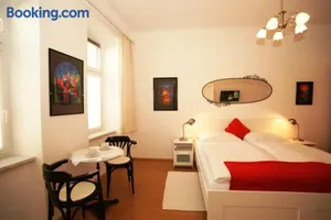 Image of Freundliches Apartment mit Innenhof-Garten