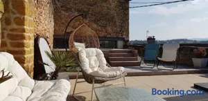 Image of Les Terrasses Dorées - Chambres d'hôtes de charme & Jacuzzi