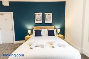 Image of Stunning Private Ensuite Rooms in Oldham Sociable House