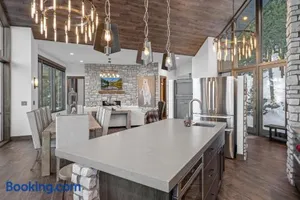 Image of Skyes Peak - Beautiful NEW home with breathtaking views of the Mountains