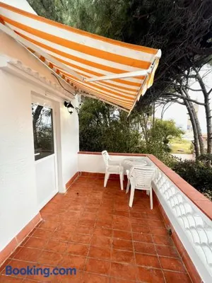 Image of Nuevos Apartamentos frente al mar y a la playa