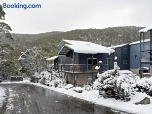 Image of Snowbound 1