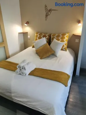 Image of Studio Cosy Bronze - Cosy & Cocon