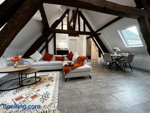 Image of Charme, poutres et élégance