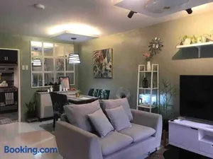 Image of Cozy Home Deca Clark