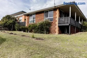 Image of Suncatcher St Helens - Views - Sleeps 4