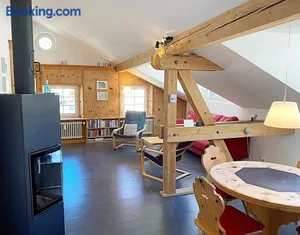 Image of Alpenstil - 60m2 Dachstockwohnung mit Garage - BM186