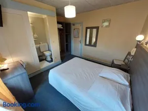 Image of Logis Hotels - Le Saint Clément - Hotel Restaurant