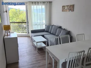 Image of Appartement rénové 43m² avec 2 balcons, parking gratuit et Wi-Fi, à Villard-de-Lans - FR-1-515-66